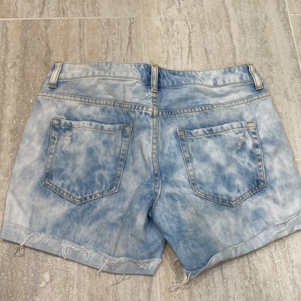 Jean shorts - Picture 4 of 5